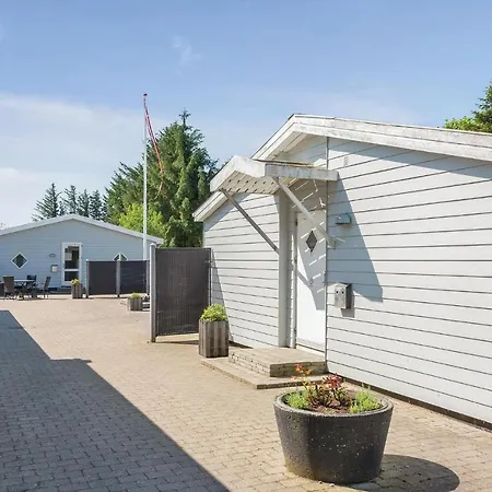 Amazing In Henne With Wifi And 1 Bedrooms Apartman Henne Strand